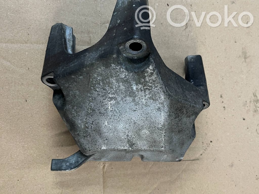 Engine mounting bracket   13248477