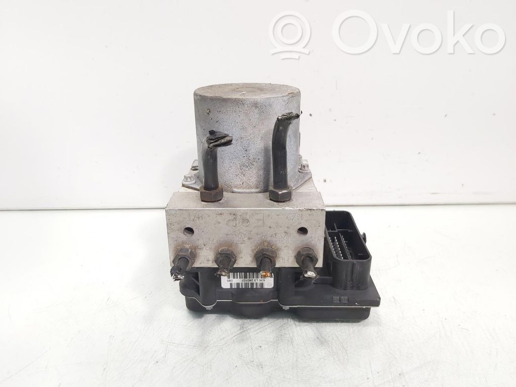 Audi A4 S4 B7 8E 8H ABS-pumppu 