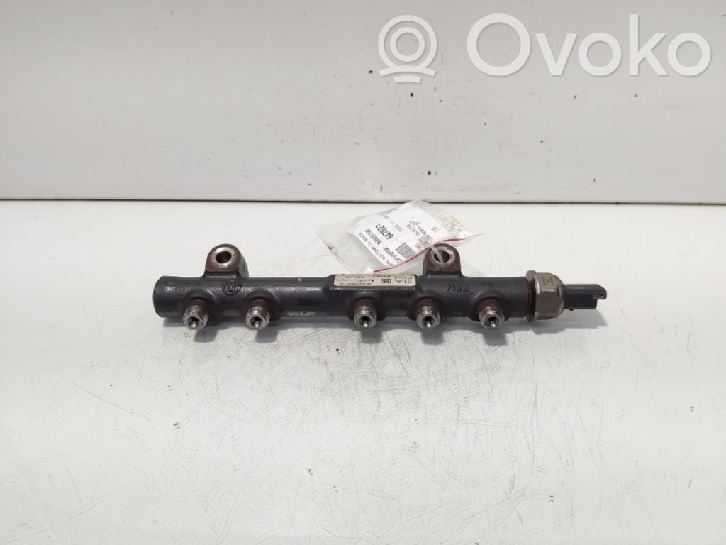 Ford Mondeo MK IV Listwa wtryskowa 