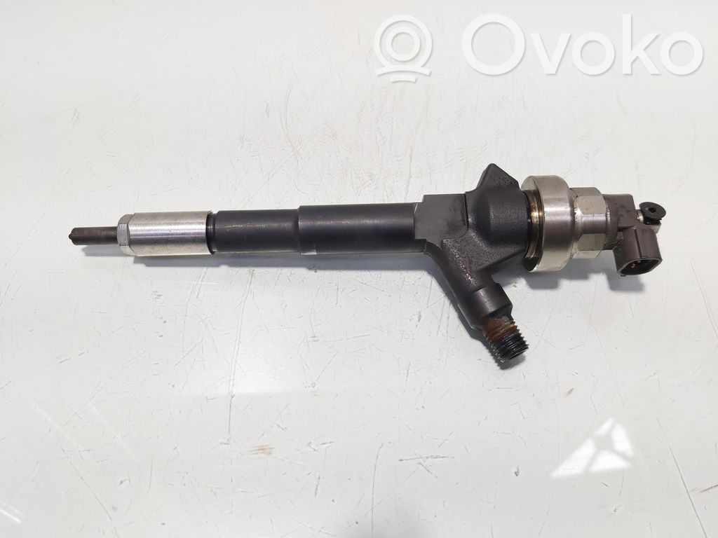 Opel Astra J Injector combustibil 