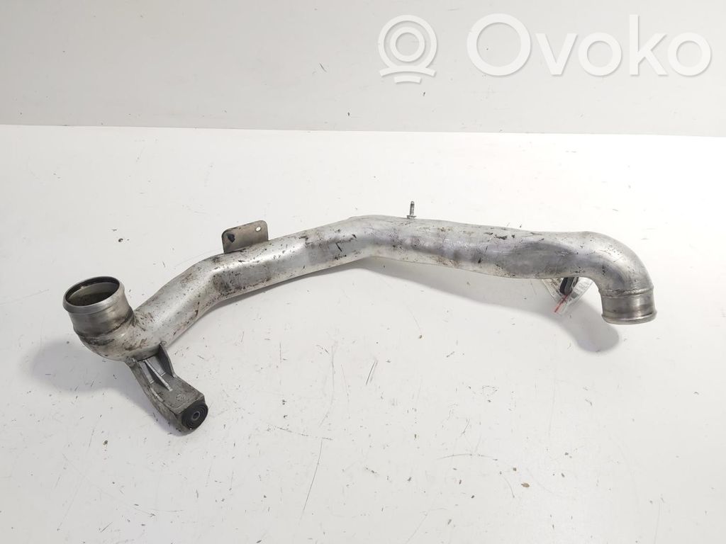 Volkswagen PASSAT B6 Wąż / Rura intercoolera 