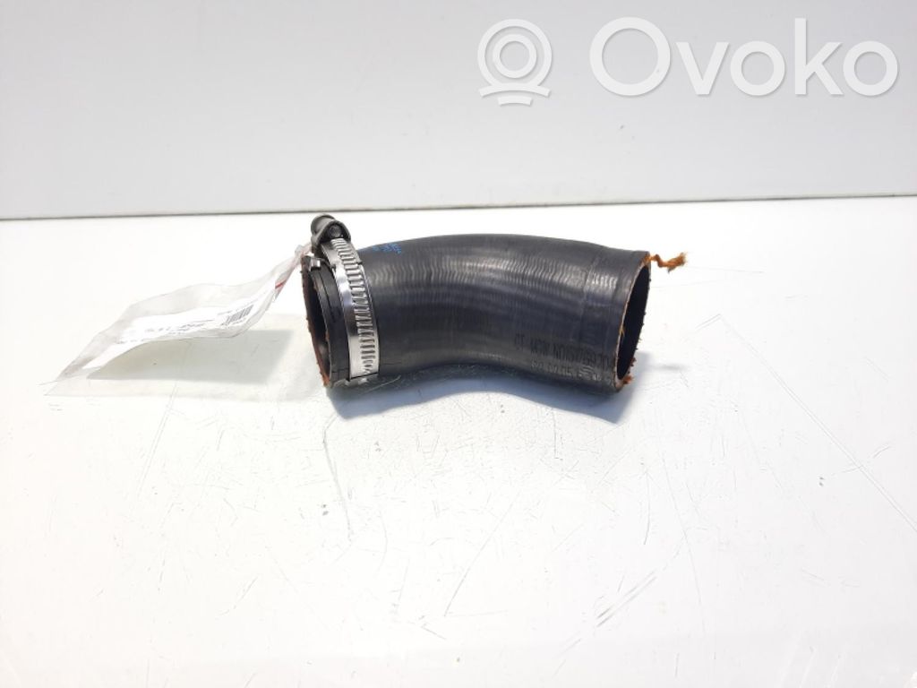 Volkswagen PASSAT B8 Manguera/tubo del intercooler 