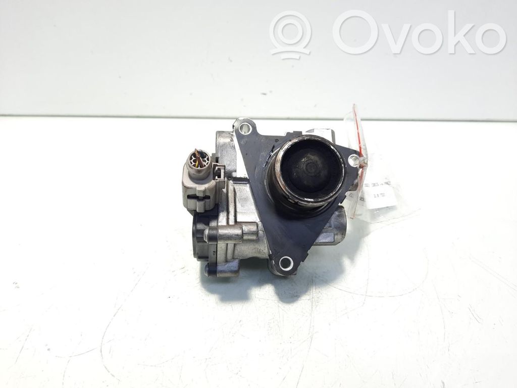 Volkswagen PASSAT B8 Supapă EGR