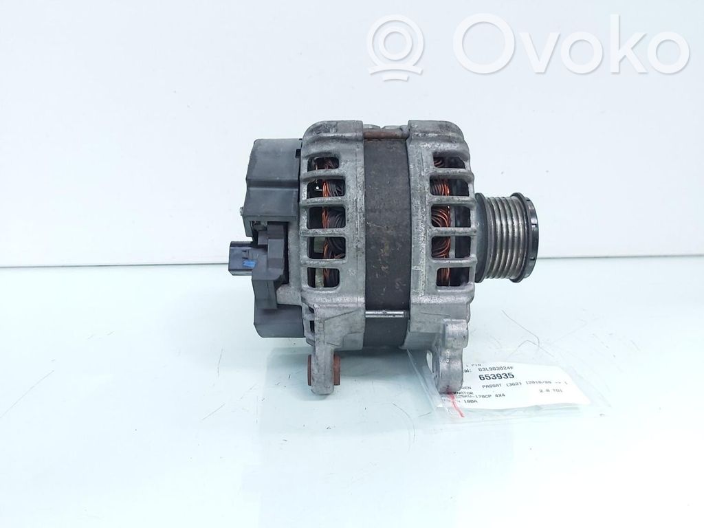 Volkswagen PASSAT B7 Générateur / alternateur 