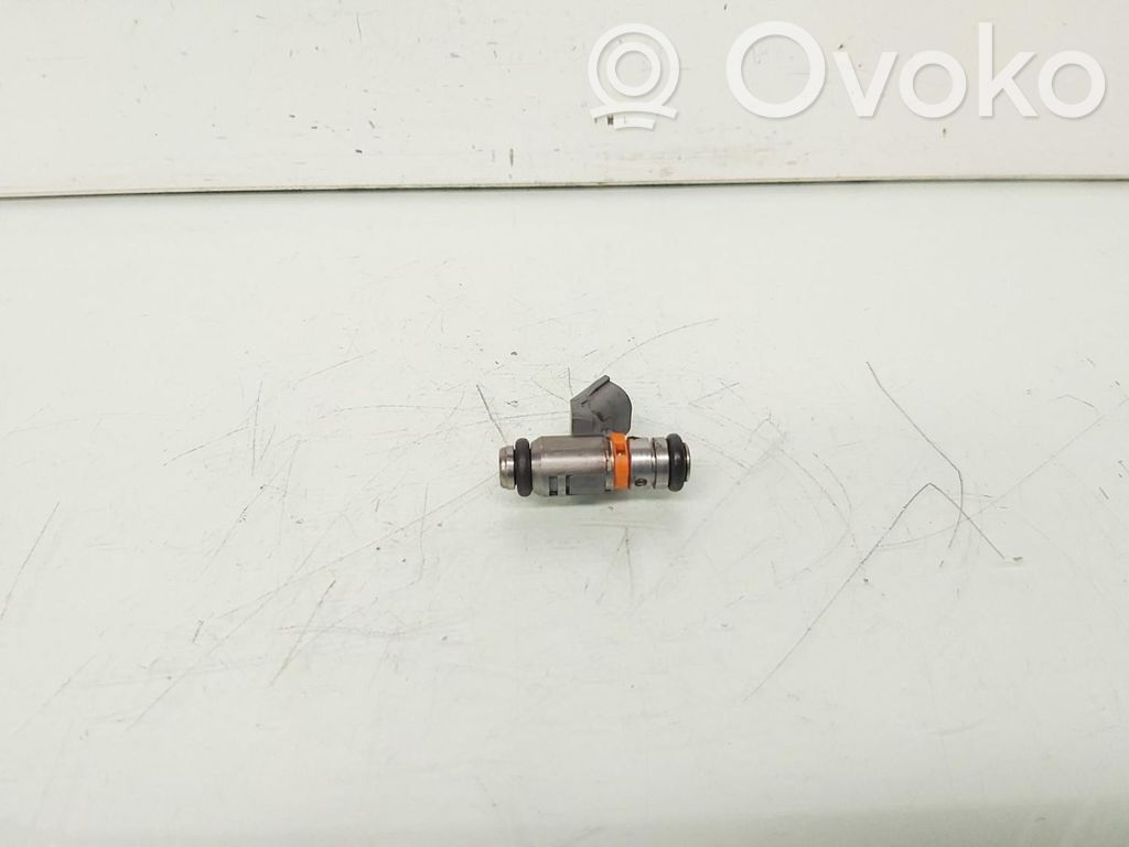 Volkswagen Golf IV Injecteur de carburant 