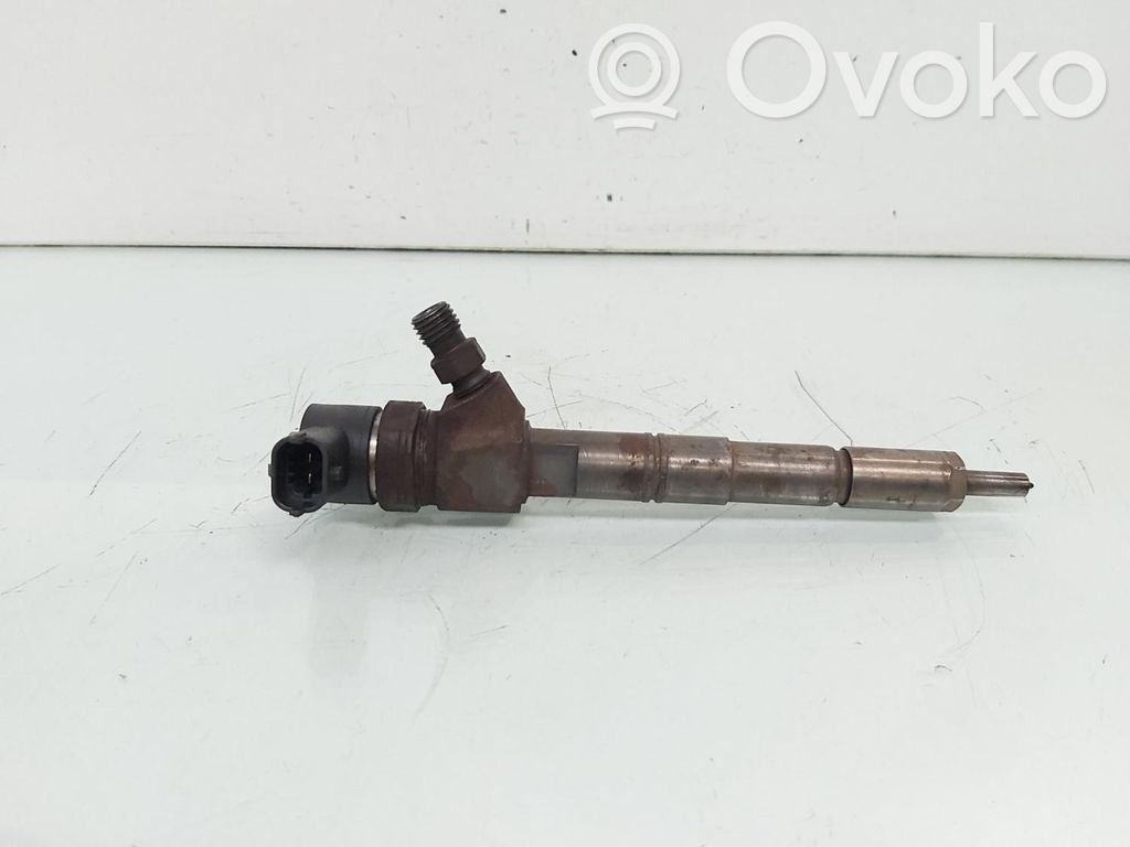 Opel Insignia A Wtryskiwacz paliwa 