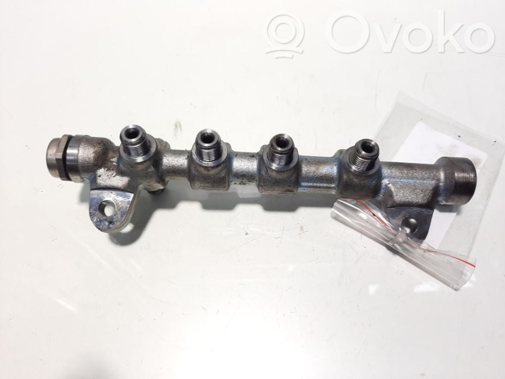 Opel Cascada Listwa wtryskowa 