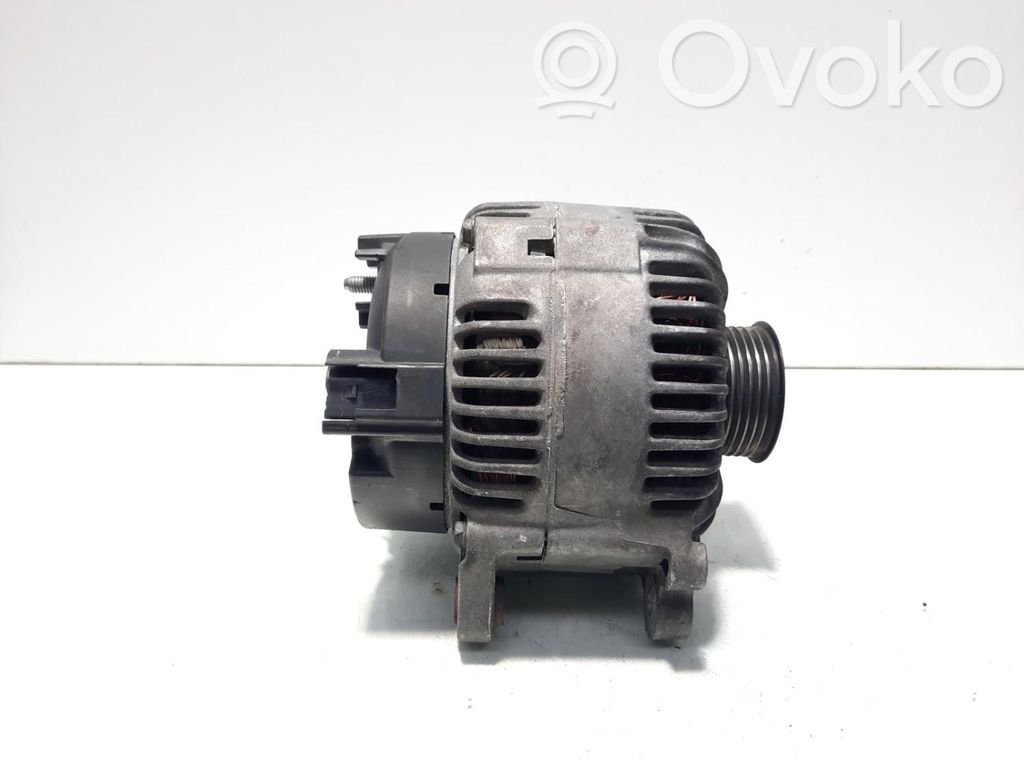 Audi A6 S6 C6 4F Générateur / alternateur 