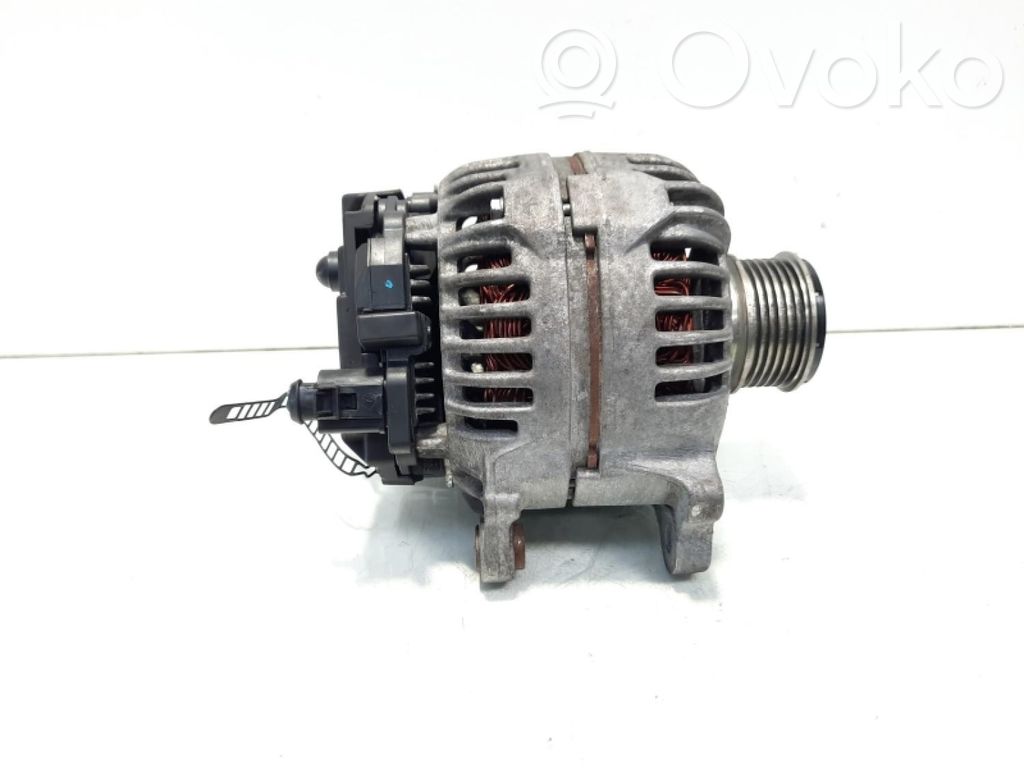Audi A4 S4 B7 8E 8H Lichtmaschine 