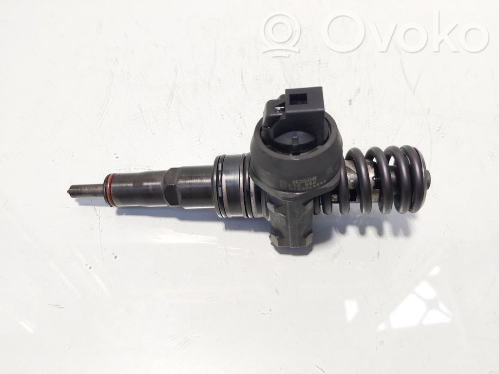 Audi A4 S4 B6 8E 8H Iniettore 
