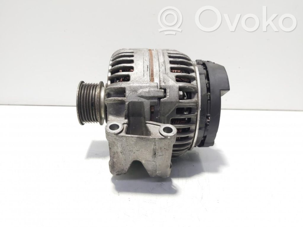 Audi A4 S4 B7 8E 8H Lichtmaschine 