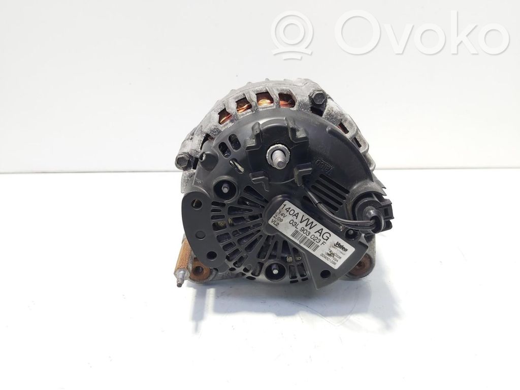 Volkswagen PASSAT CC Alternador 