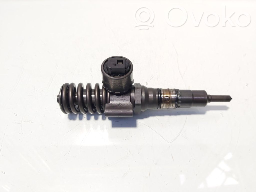 Audi A4 S4 B7 8E 8H Injector combustibil 