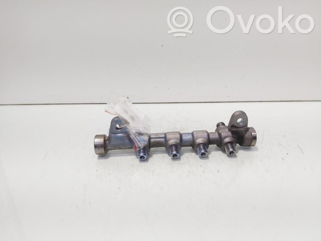 Opel Insignia A Tuyau de conduite principale de carburant