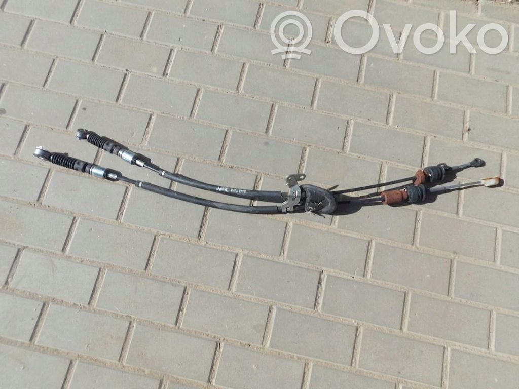 Gear shift cable linkage   98HGRYU