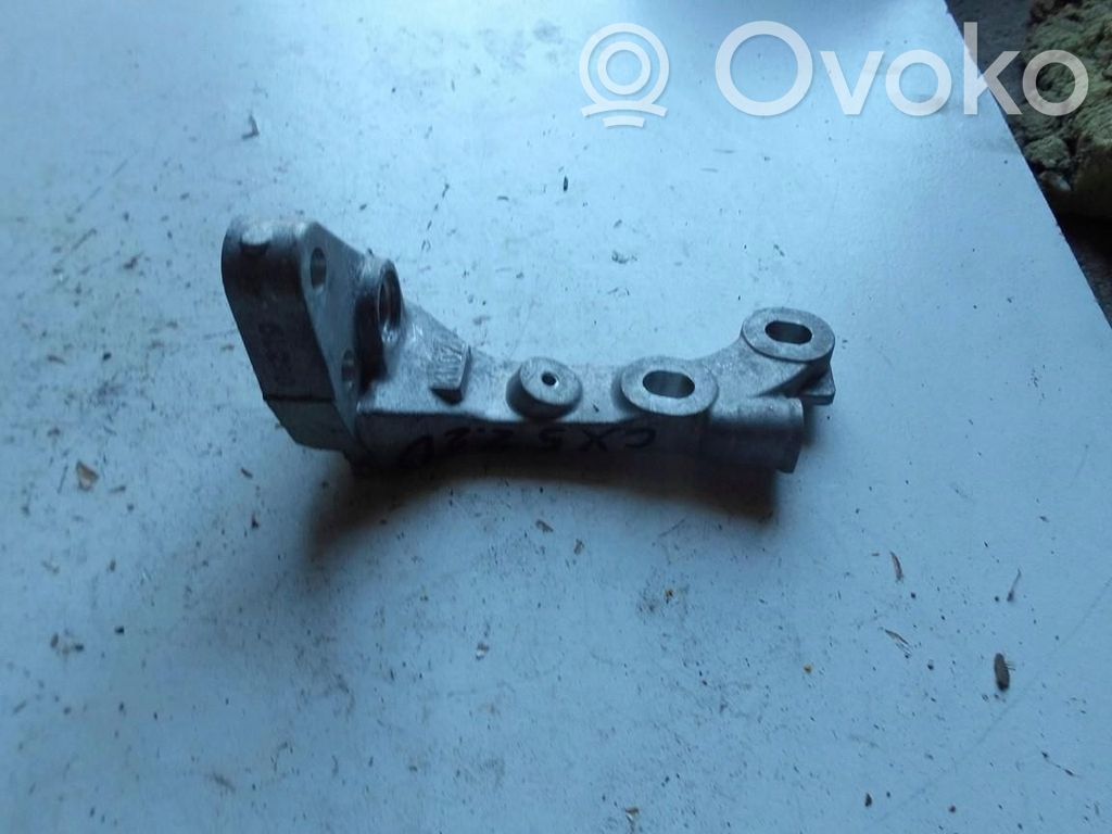 Mazda CX-3 Engine mounting bracket 