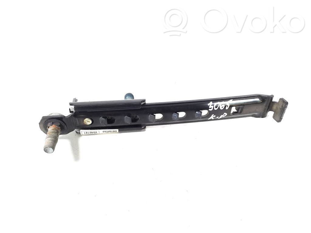 Jeep Grand Cherokee Seat belt height adjuster 