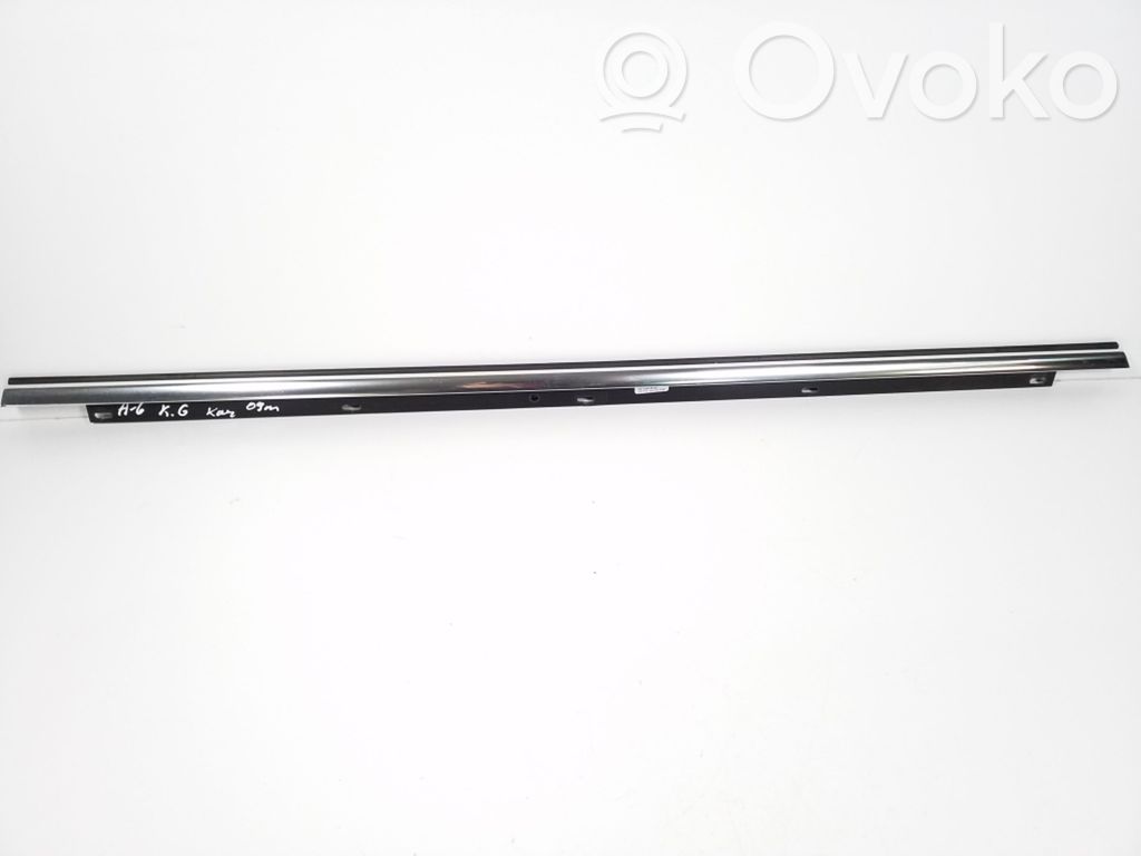 Audi A6 S6 C6 4F Listón embellecedor de la puerta delantera (moldura) 