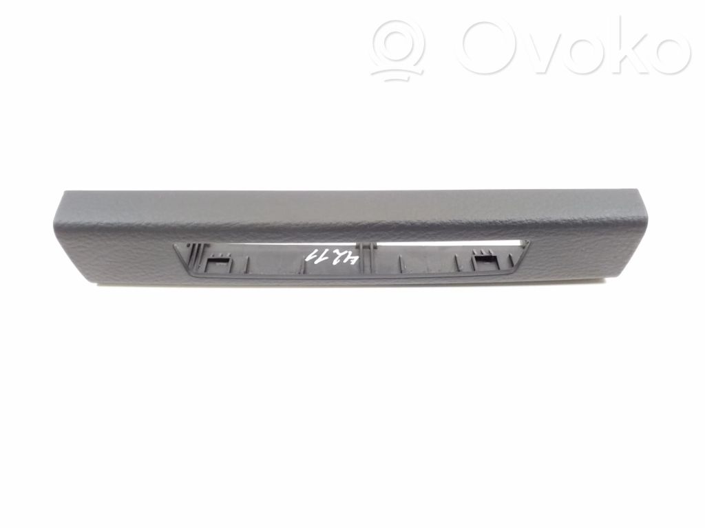 BMW X1 E84 Moldura del panel (Usadas) 