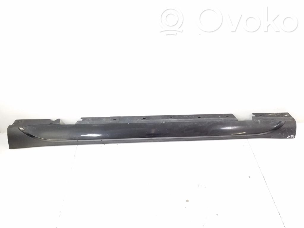 BMW X1 E84 Sill 