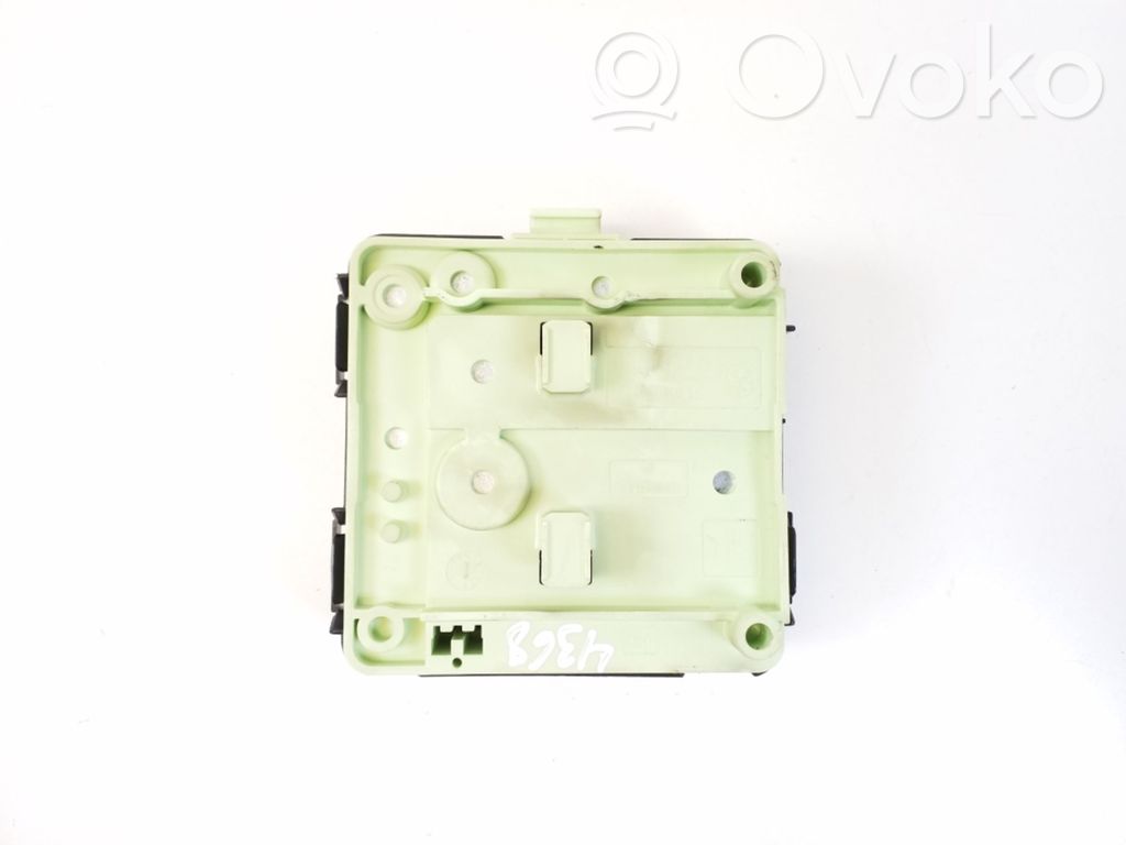 Other control units/modules   8387547,6928945