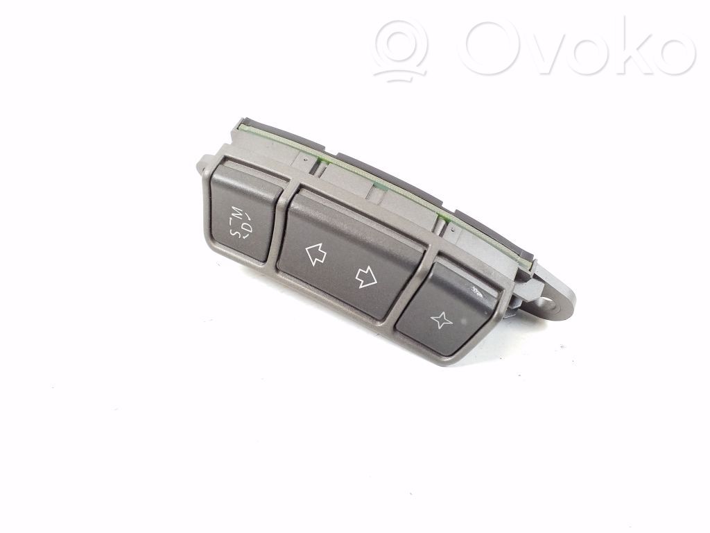 Stūres pogas / slēdži   6911586
