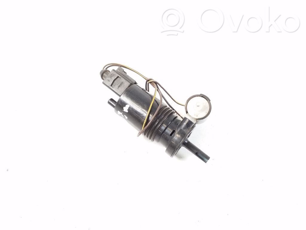 Jeep Grand Cherokee (WK) Windscreen/windshield washer pump 