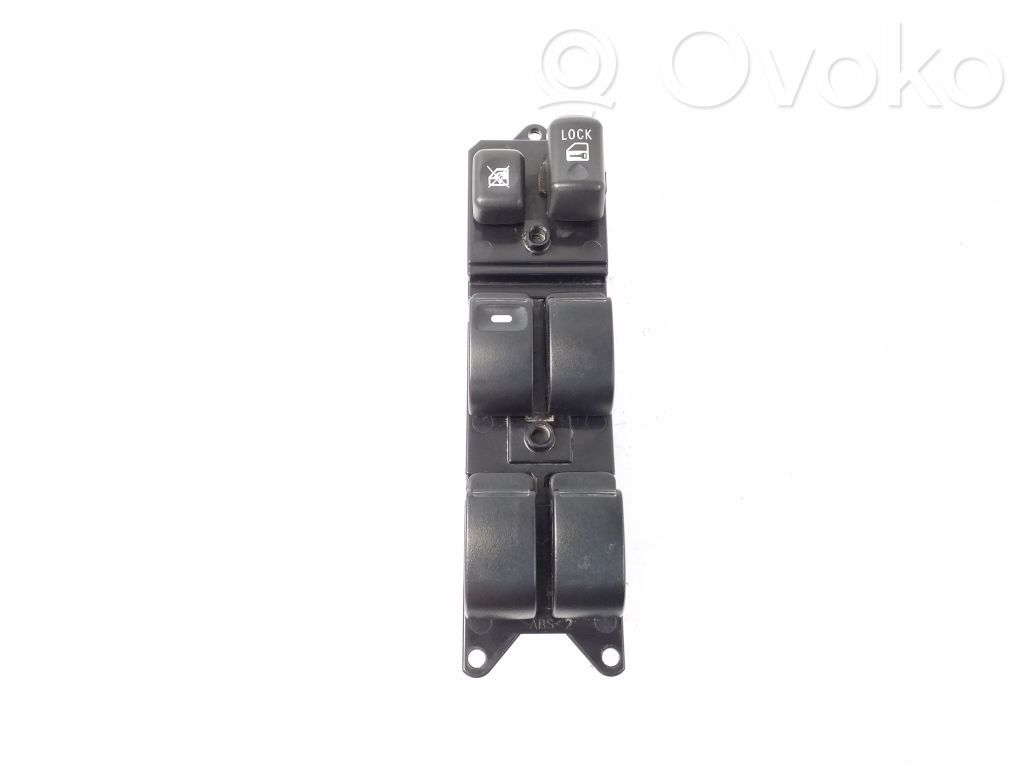Mitsubishi Pajero Electric window control switch 