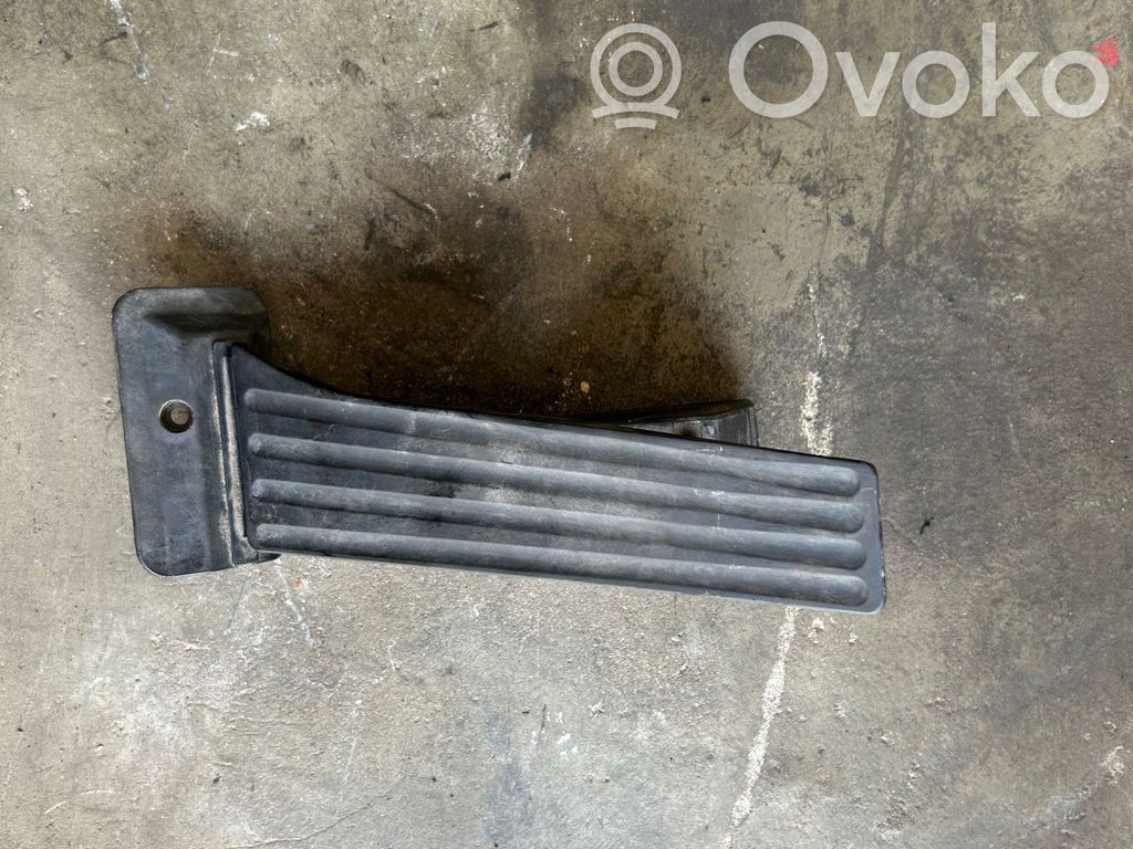 Accelerator throttle pedal   6789999,25916010,23060906694,35406766931,35416759724,35426772646,35426786286,35426788633,35426789999,35426852643,35426858575,35426860000,35426860785