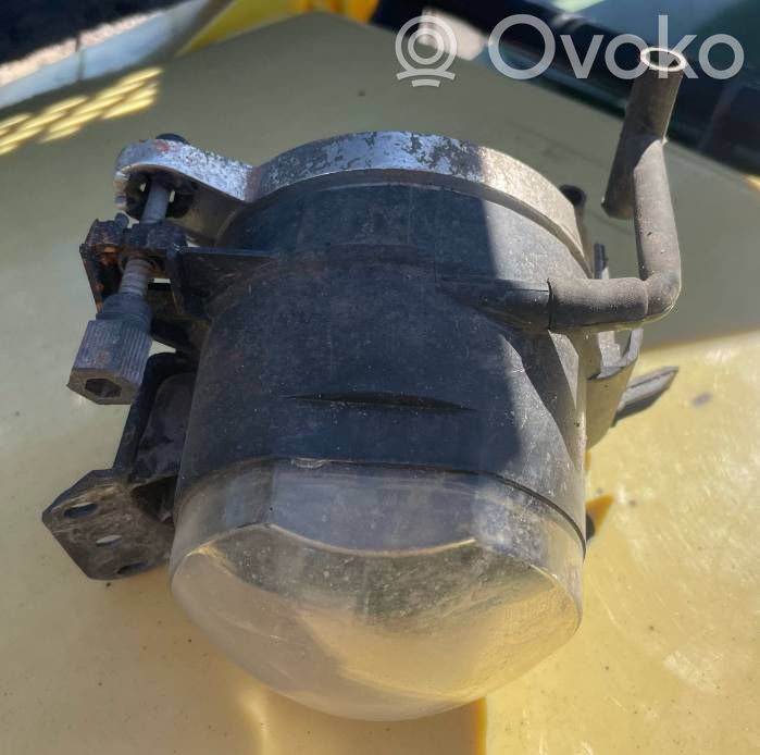 Miglas lukturis priekšā   195712B