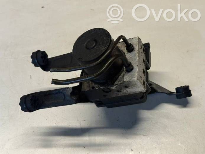 ABS Steuergerät   6758743