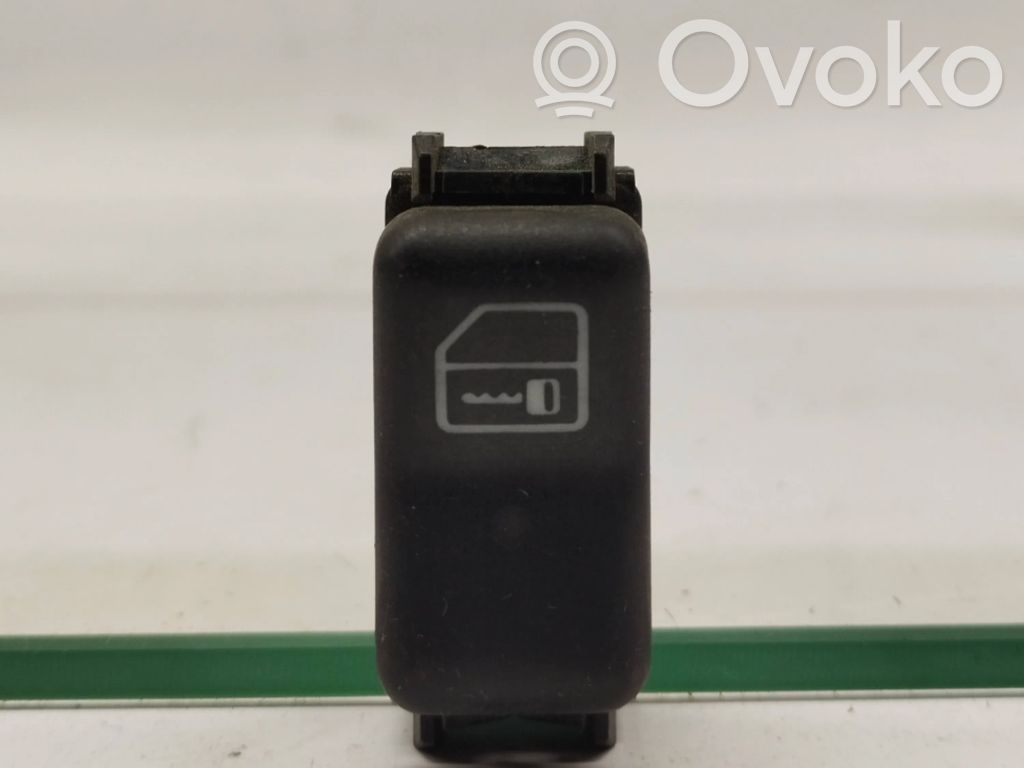 Mercedes-Benz C W202 Central locking switch button 