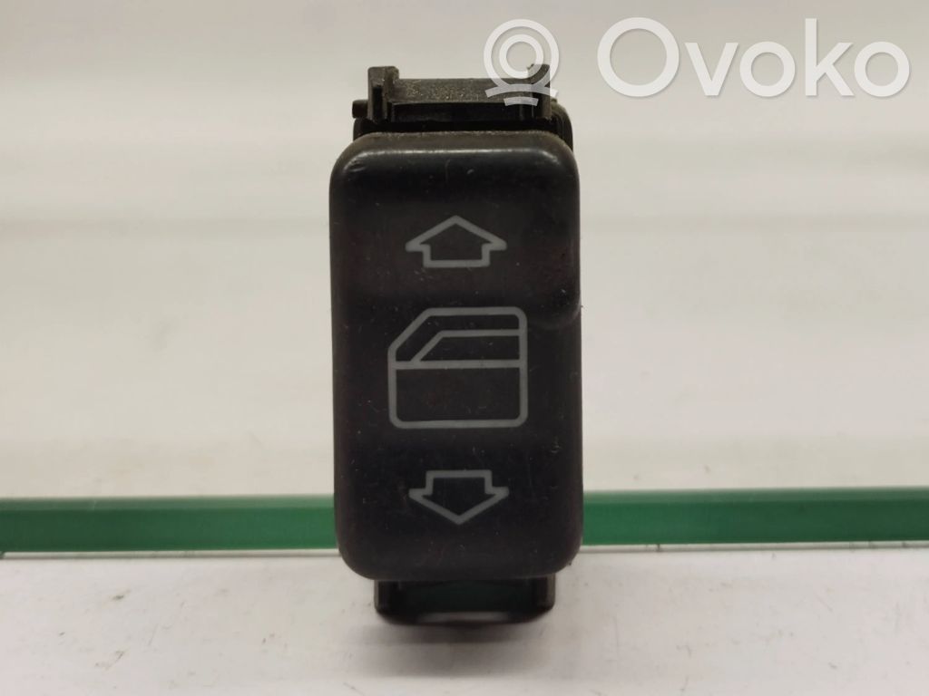 Mercedes-Benz E W124 Electric window control switch 