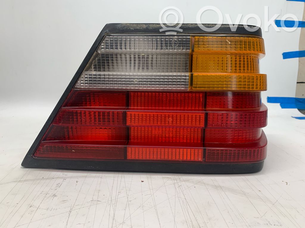 Mercedes-Benz E W124 Lampa tylna 