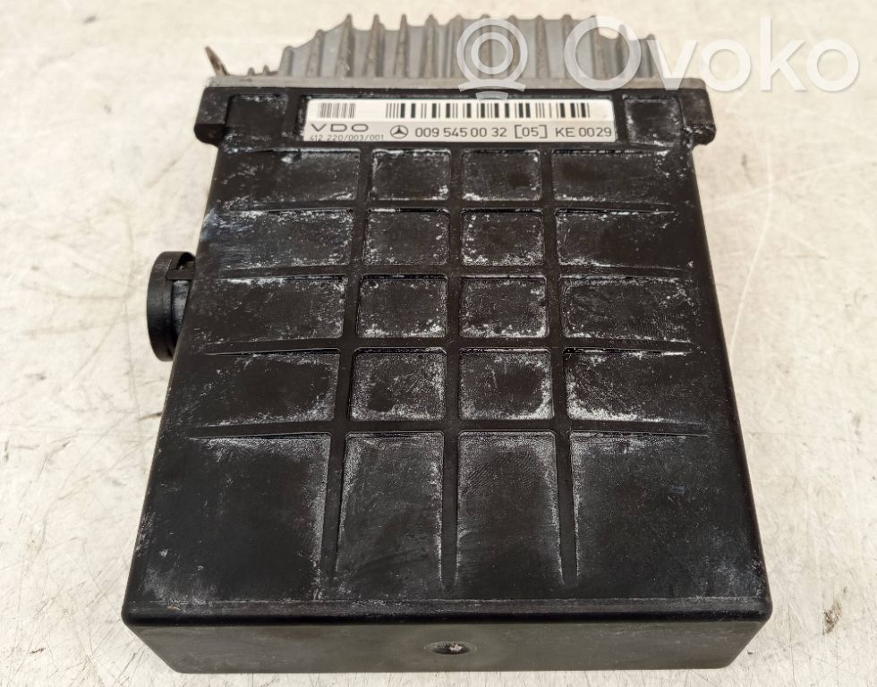 Engine control unit/module   0095450032,A0095450032,412220003001,412220003001,4CYL,4ZYL,VDO412220003001,VDO412220003001