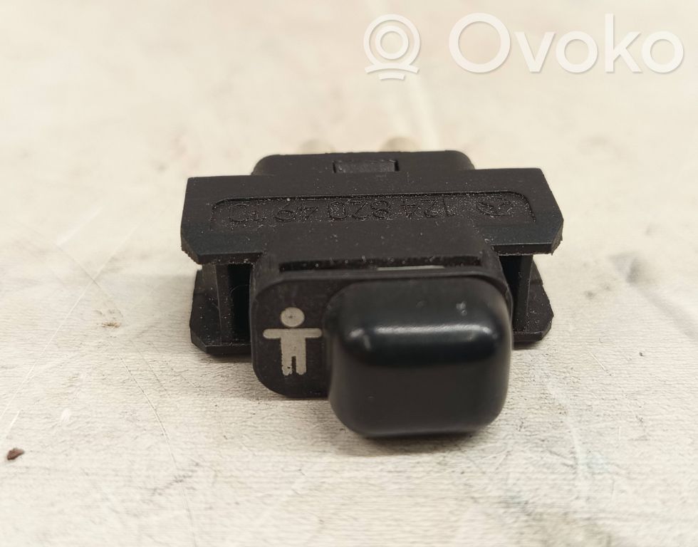 Mercedes-Benz E W124 Child safety switch 
