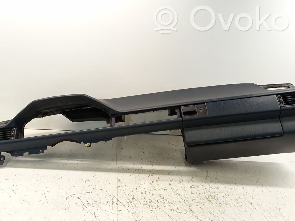Mercedes-Benz E W124 Panel de instrumentos 