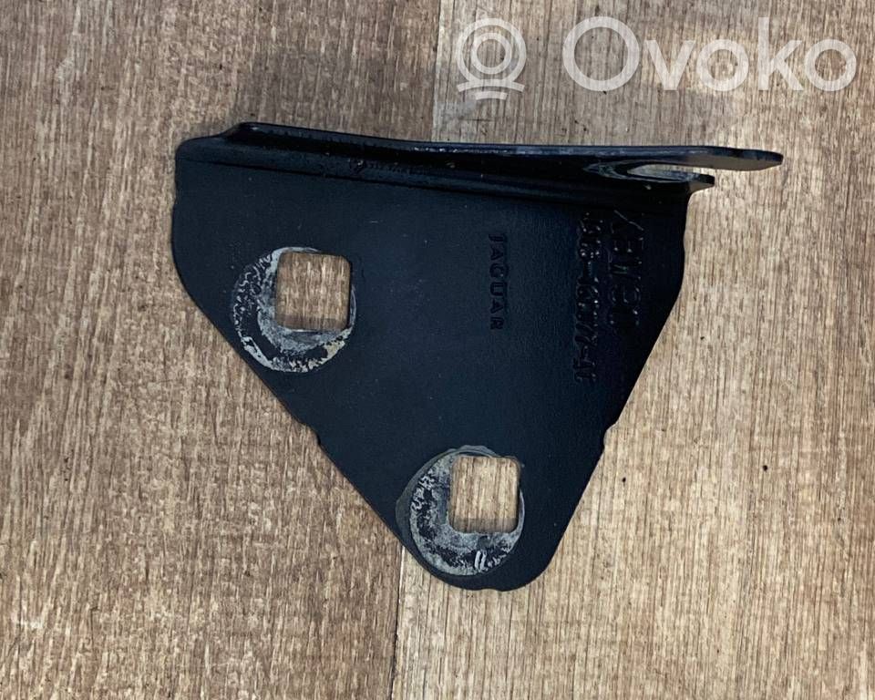 Jaguar E-Pace Bridă fixare aripă față 