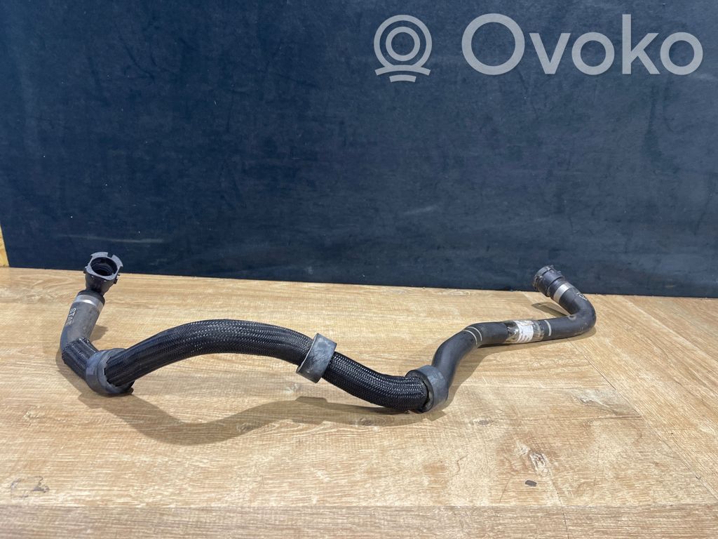 Land Rover Range Rover Evoque L551 Engine coolant pipe/hose 