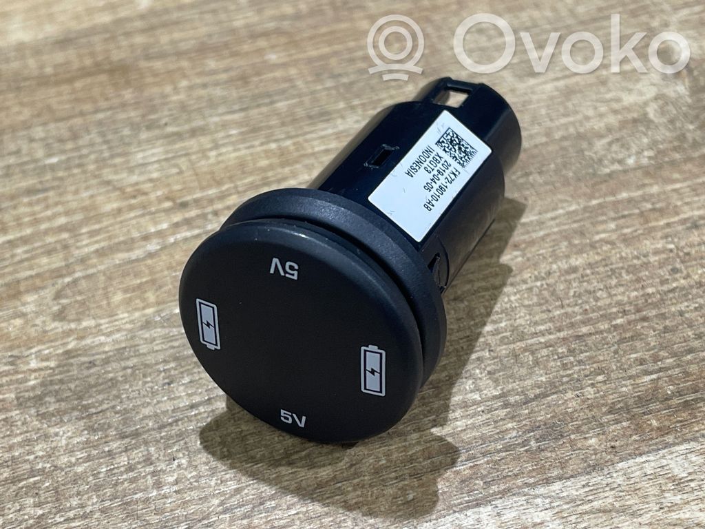 Land Rover Range Rover Sport L494 USB savienotājs 