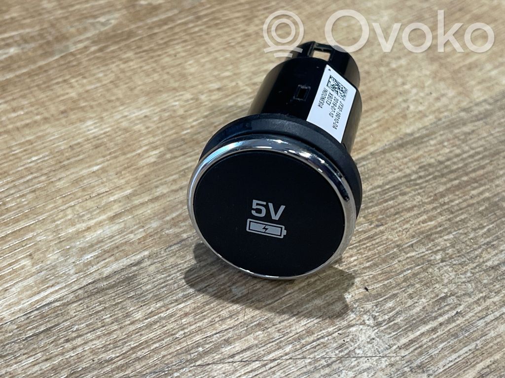 Enchufe conector USB   JY3219010DA,20190710,XBGT3