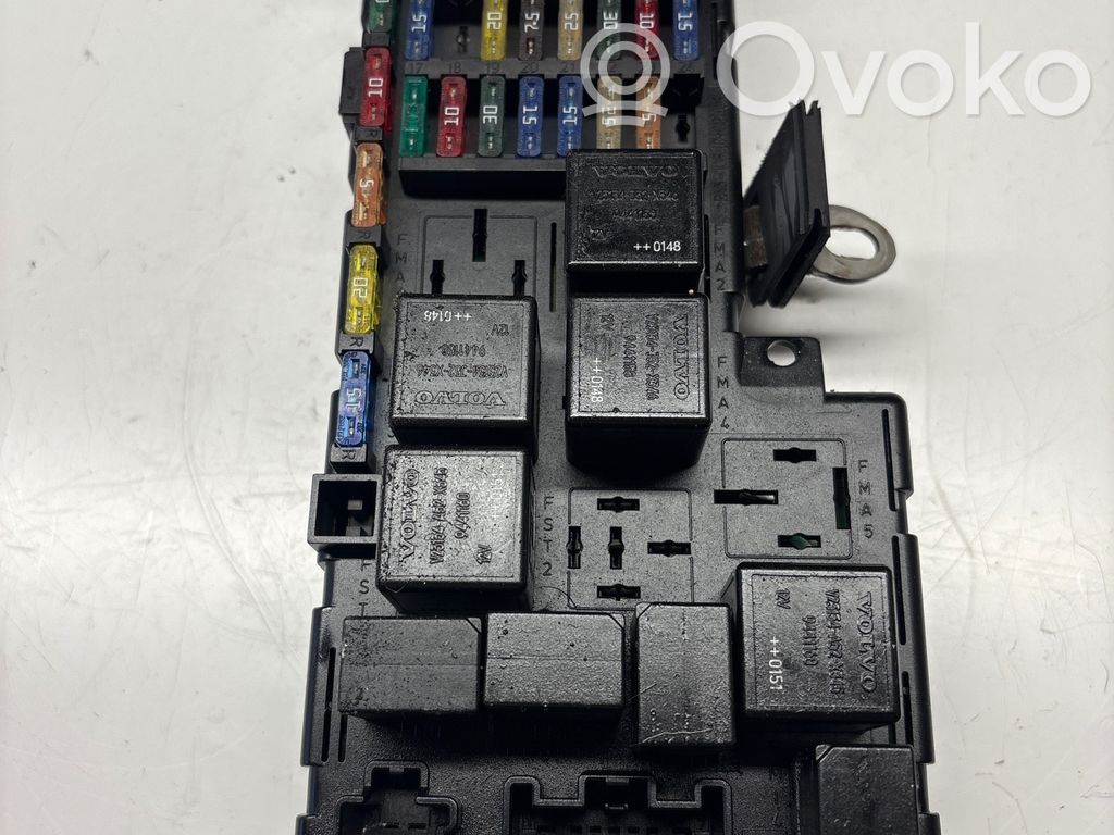 Volvo V70 Fuse module 