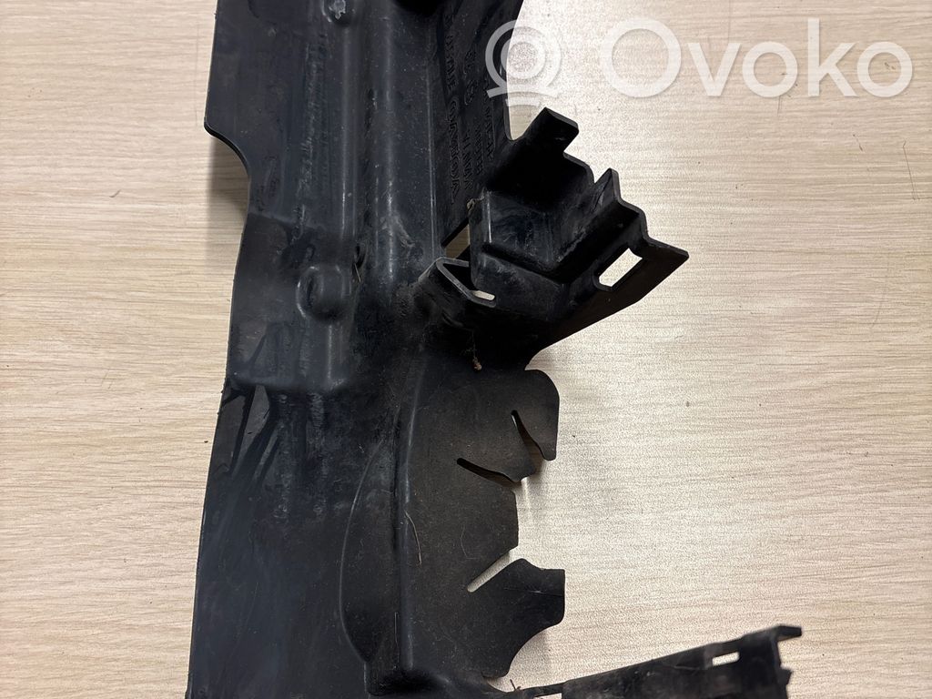 Volvo XC60 Radiatoriaus oro nukreipėjas (-ai) 