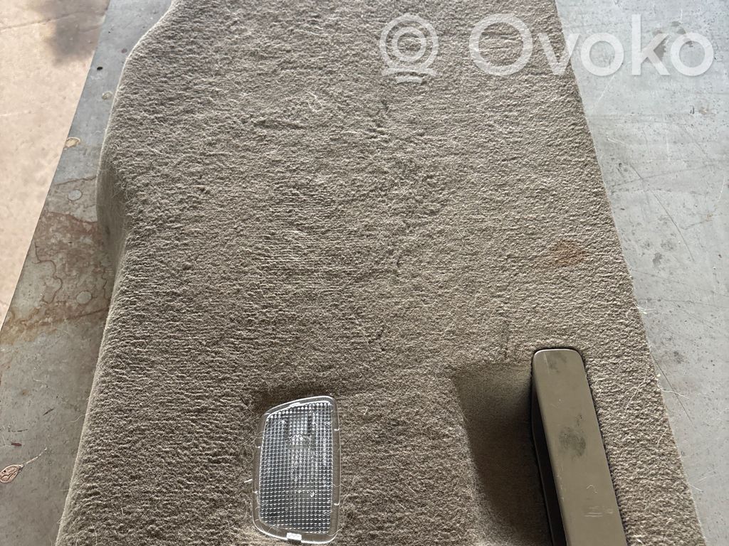 Volvo XC60 Tailgate trim 