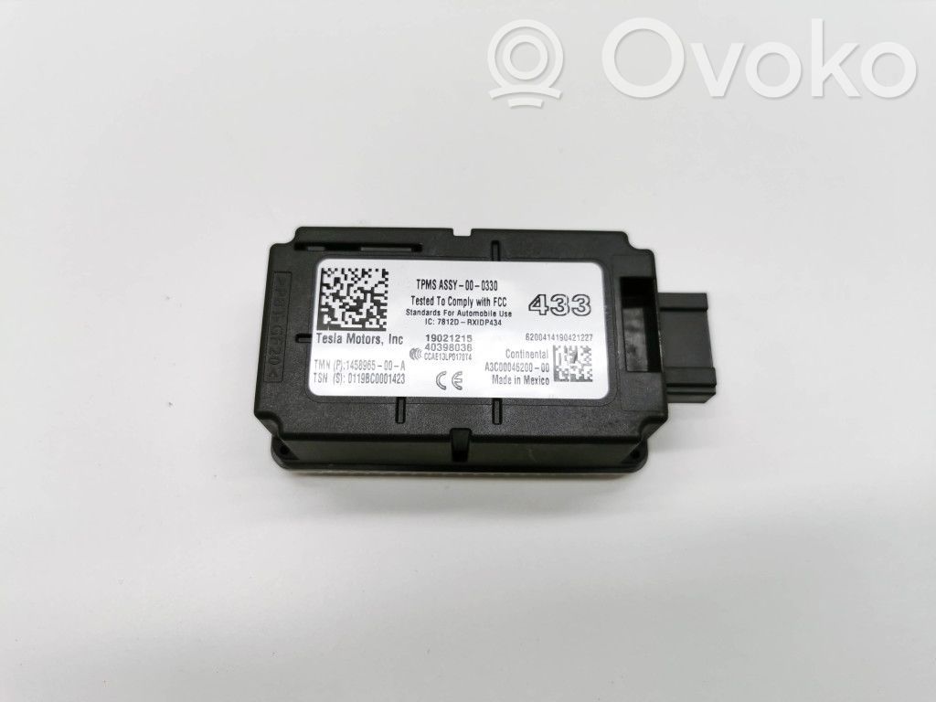 Tesla Model 3 Tire pressure control unit 