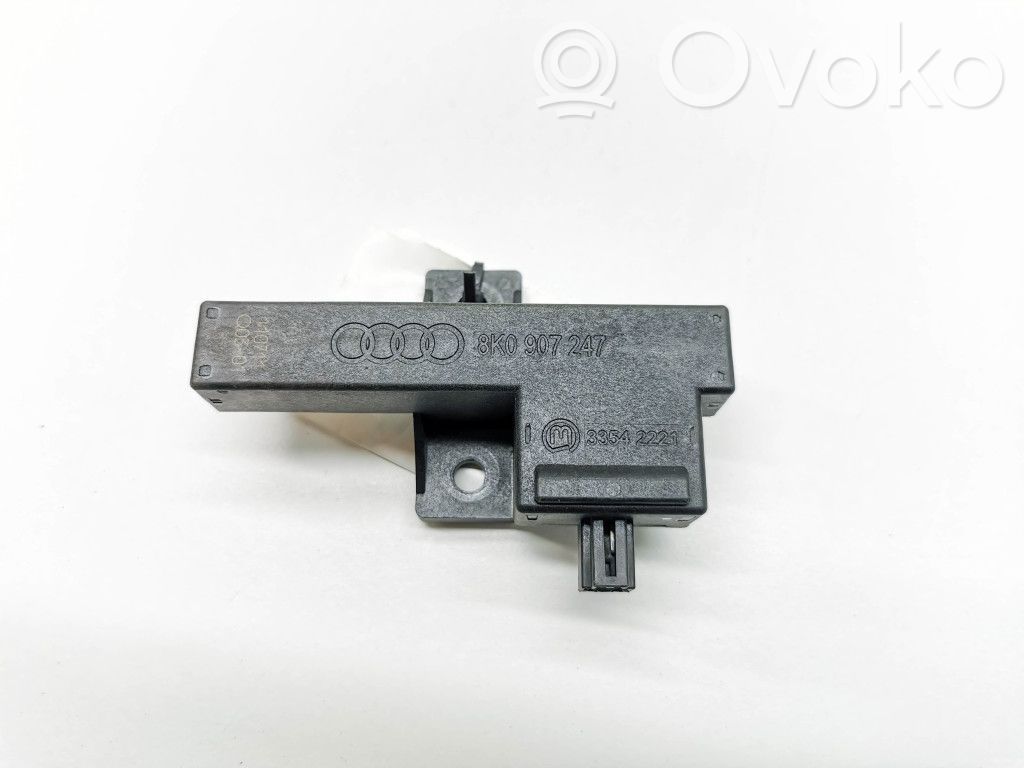 GPS-pystyantenni   8K0907247