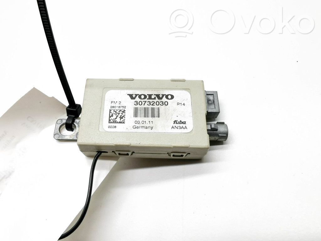 Volvo C30 Antenos stiprintuvas 