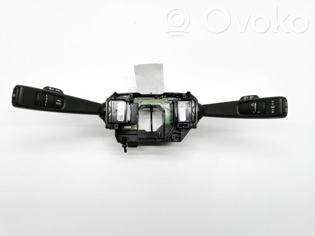 Volvo V40 Wiper turn signal indicator stalk/switch 