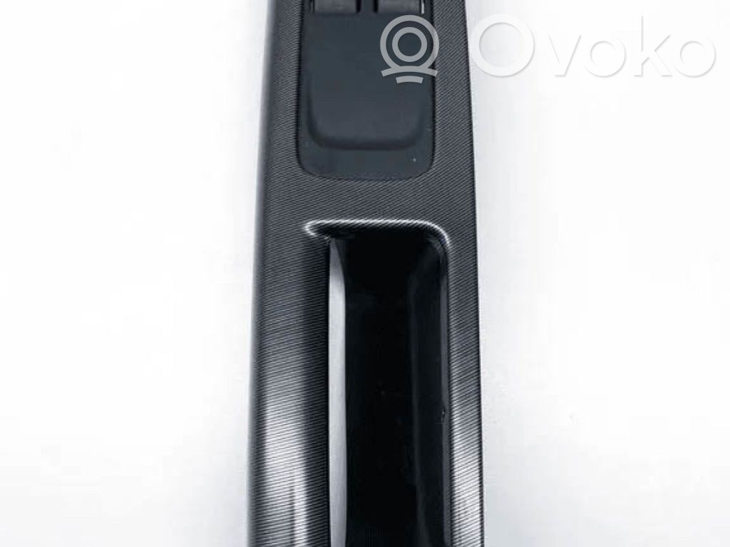 Volvo C30 Elektrinių langų jungtukas 