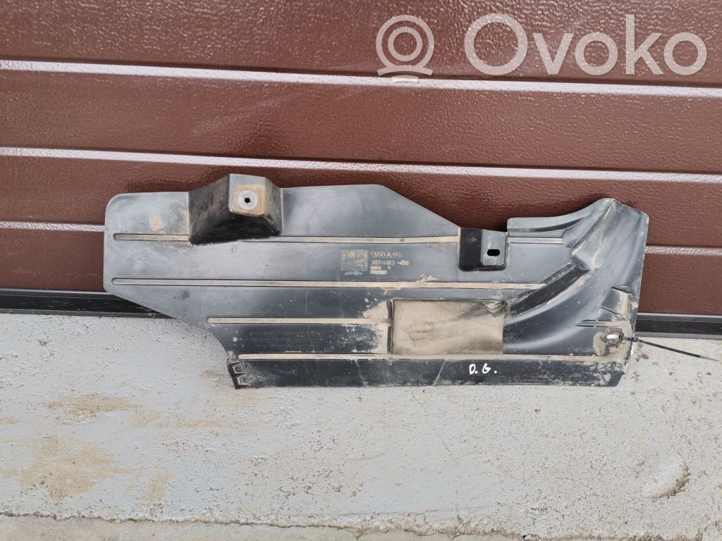 Volvo C30 Bagažinės dugno apsauga 